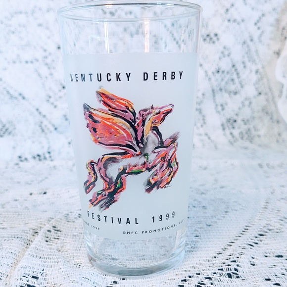 COLLECTIBLE OFFICIAL PEPSI 1999 KENTUCKY DERBY FESTIVAL PEGASUS HORSE GLASS - Picture 1 of 8